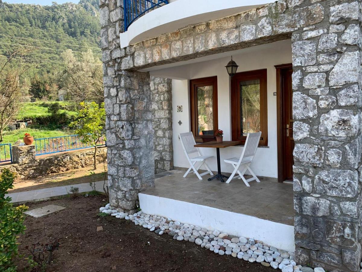 Alp Inn Villas トゥルンチュ エクステリア 写真